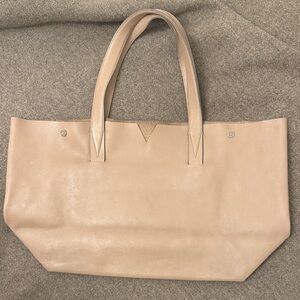 Vince Light Tan Women's Tote Bag
